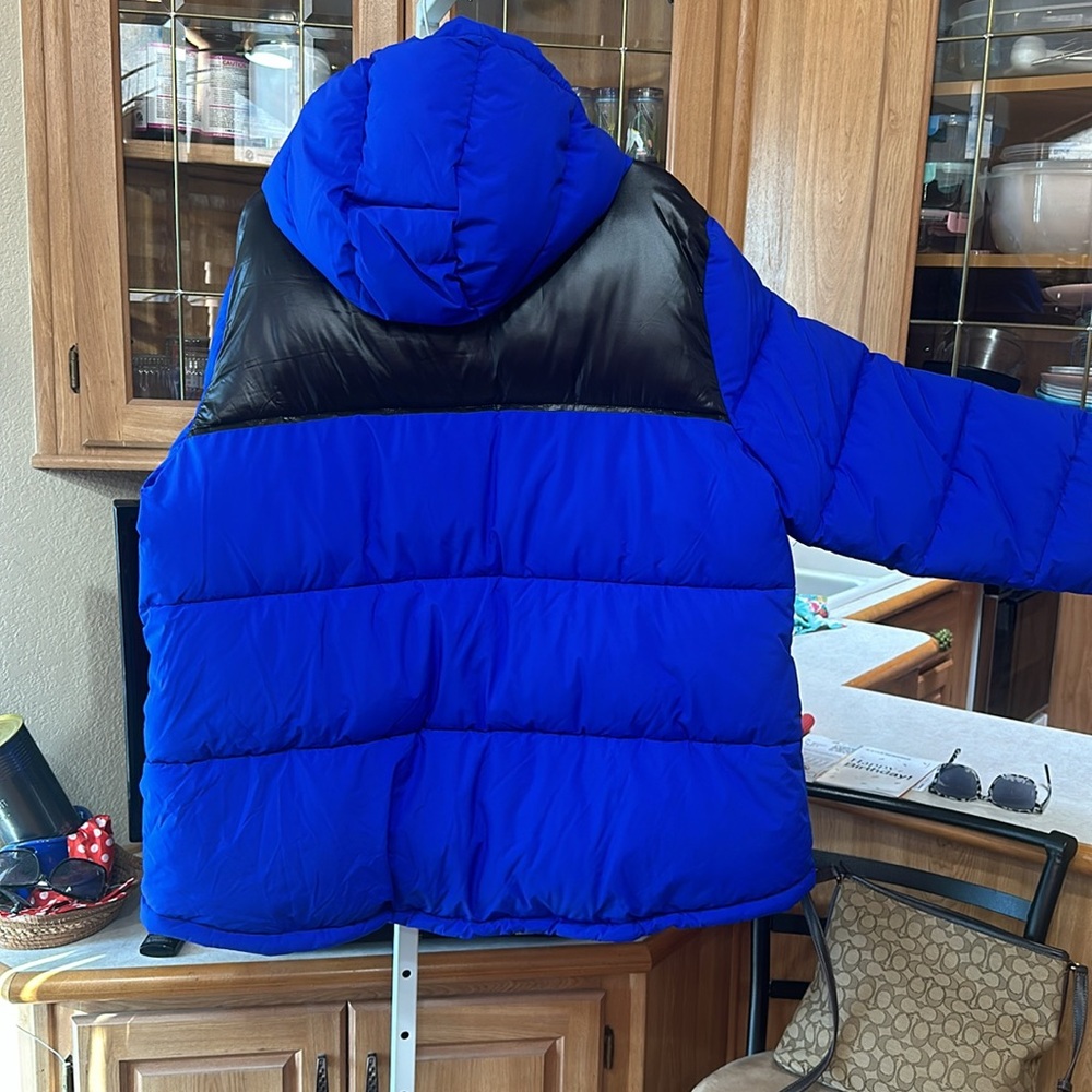 BCBGeneration Feather Free Puffer Coat - Picture 7 of 12